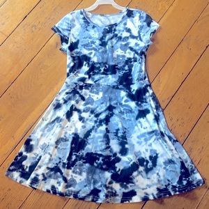 Place tie dyed dress